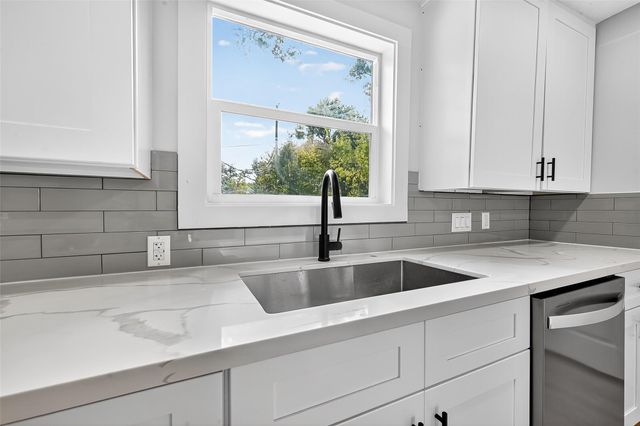 5326 Dewberry Street, Houston, TX 77021