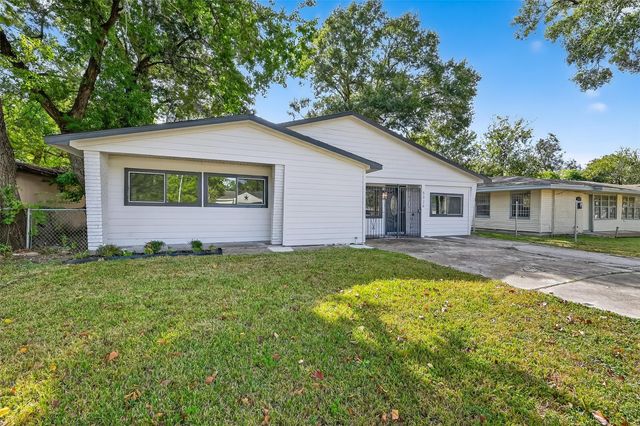 5326 Dewberry Street, Houston, TX 77021