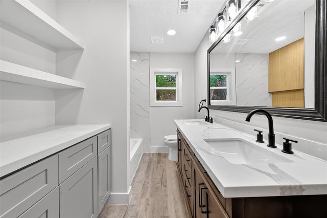 5326 Dewberry Street, Houston, TX 77021