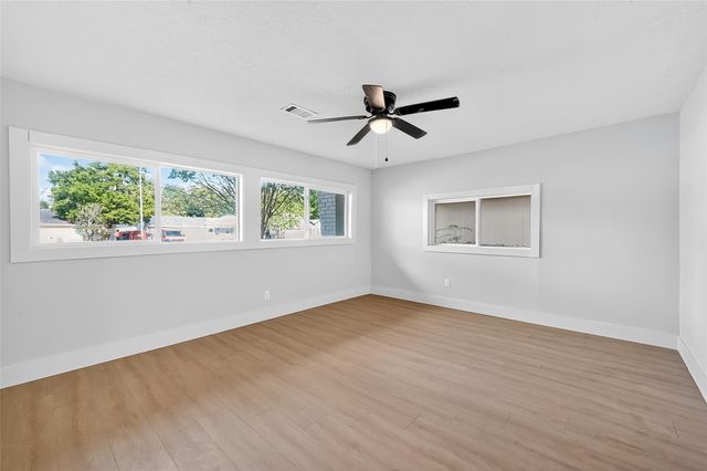 5326 Dewberry Street, Houston, TX 77021