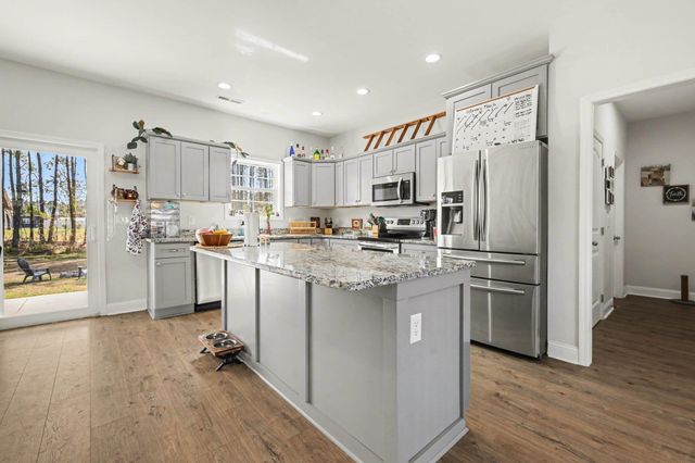 228 William Nobles Rd., Aynor, SC 29511