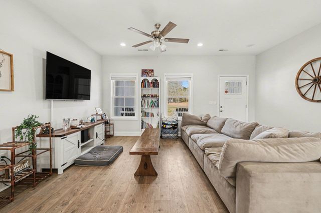 228 William Nobles Rd., Aynor, SC 29511