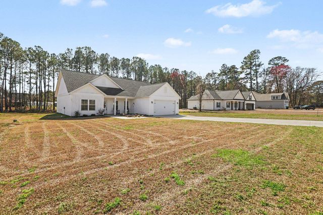228 William Nobles Rd., Aynor, SC 29511