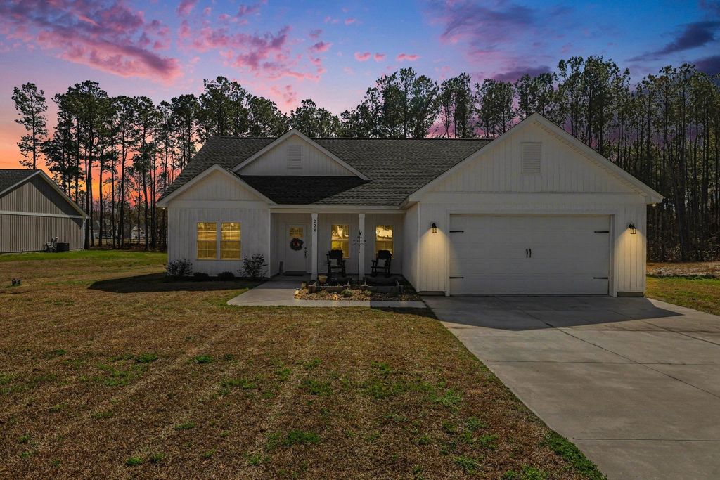 228 William Nobles Rd., Aynor, SC 29511
