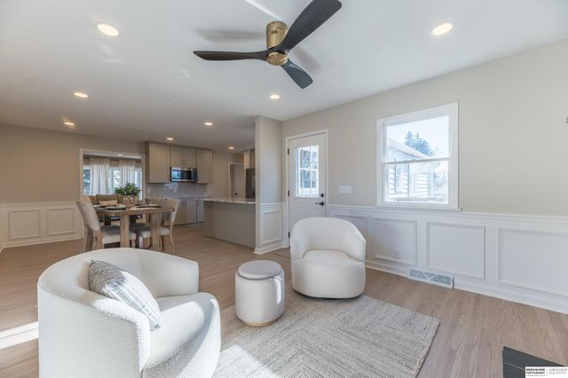 13593 Walnut Street, Omaha, NE 68144