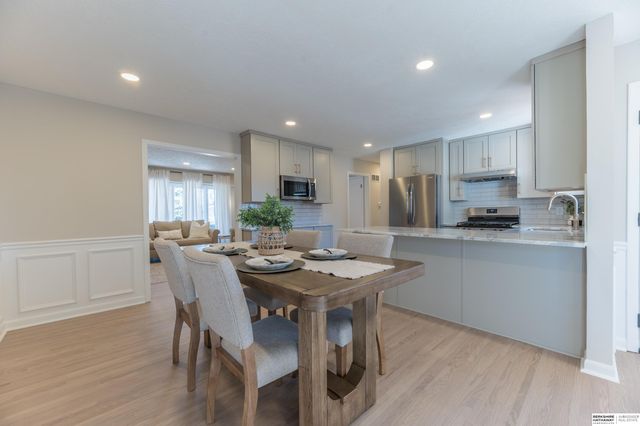 13593 Walnut Street, Omaha, NE 68144