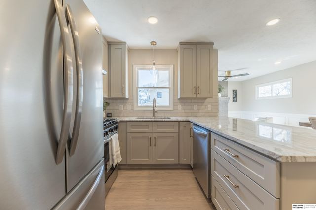 13593 Walnut Street, Omaha, NE 68144