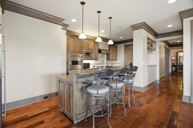 501 Samuels Avenue 230, Fort Worth, TX 76102