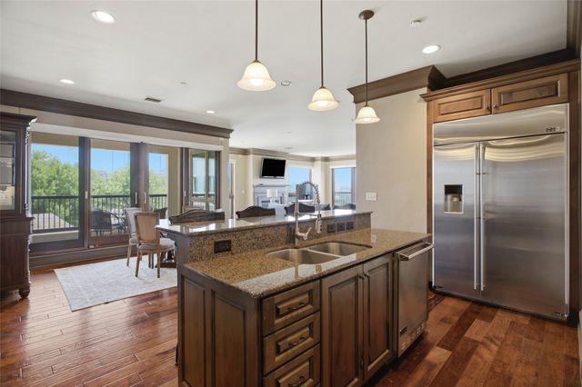 501 Samuels Avenue 230, Fort Worth, TX 76102