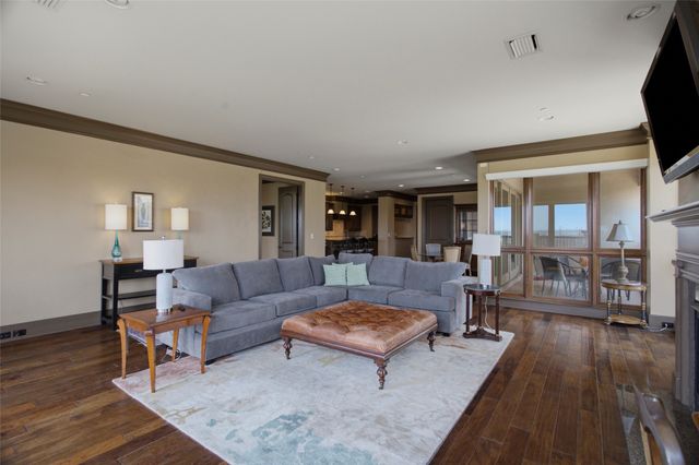 501 Samuels Avenue 230, Fort Worth, TX 76102