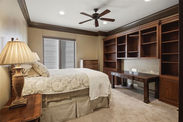 501 Samuels Avenue 230, Fort Worth, TX 76102