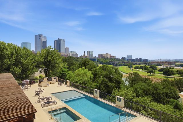 501 Samuels Avenue 230, Fort Worth, TX 76102