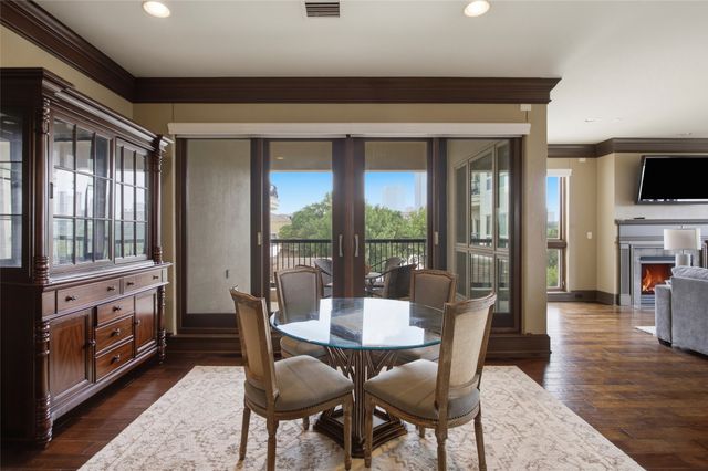 501 Samuels Avenue 230, Fort Worth, TX 76102