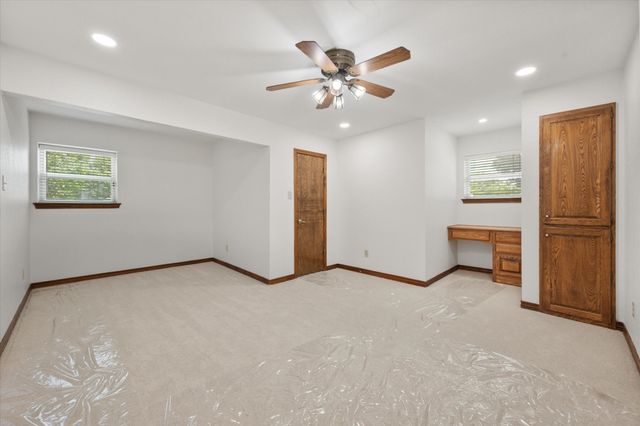 8111 Russell Curry Road, Arlington, TX 76001