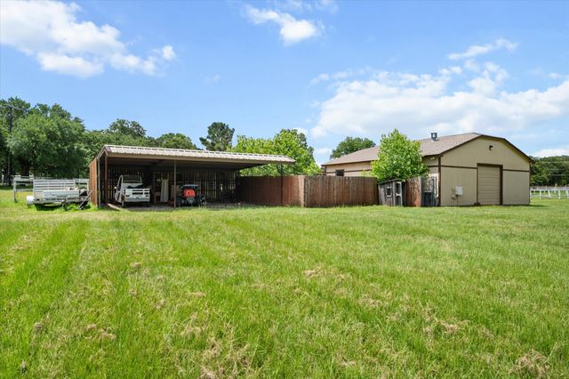 8111 Russell Curry Road, Arlington, TX 76001
