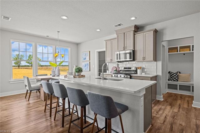 1361 Jury RD, Chesapeake, VA 23322