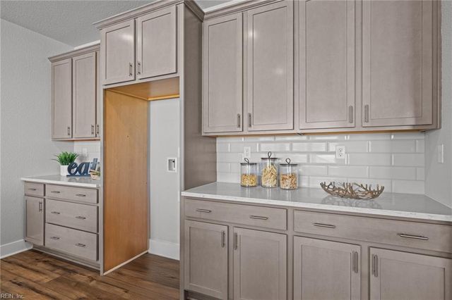 1361 Jury RD, Chesapeake, VA 23322