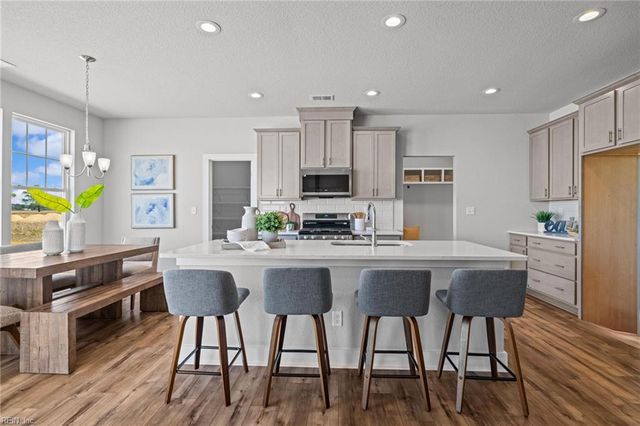 1361 Jury RD, Chesapeake, VA 23322