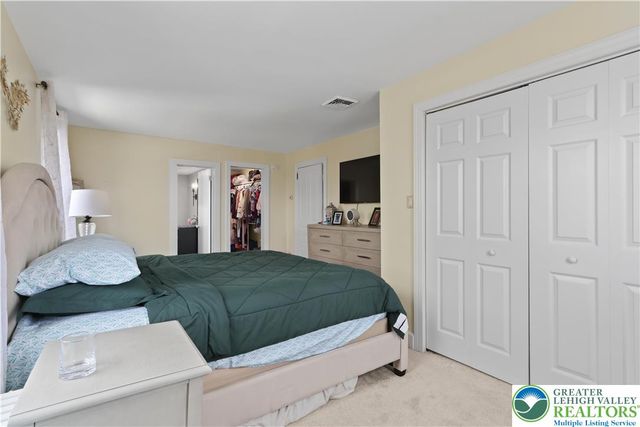 4205 Roosevelt Street, Whitehall Twp, PA 18052