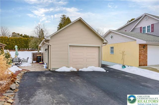 4205 Roosevelt Street, Whitehall Twp, PA 18052