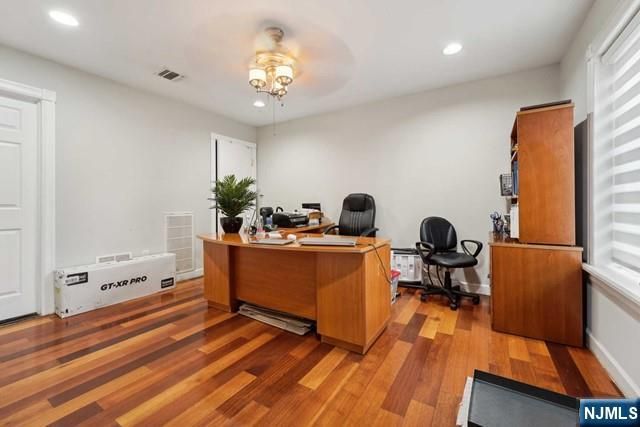 735 Golden Avenue, Secaucus, NJ 07094
