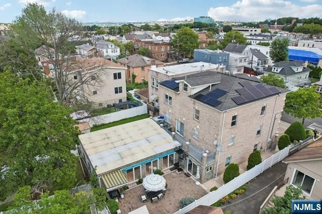 735 Golden Avenue, Secaucus, NJ 07094