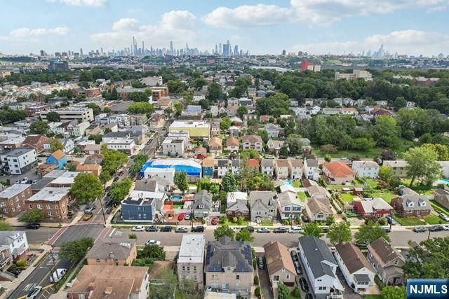 735 Golden Avenue, Secaucus, NJ 07094