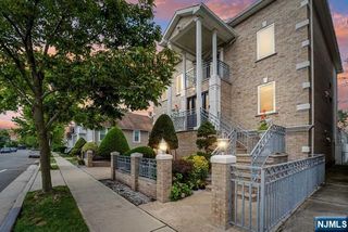 735 Golden Avenue, Secaucus, NJ 07094