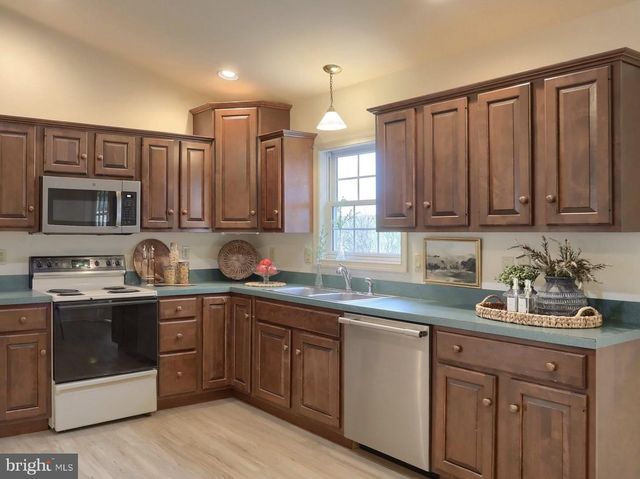 47 ARBOR DR, Myerstown, PA 17067