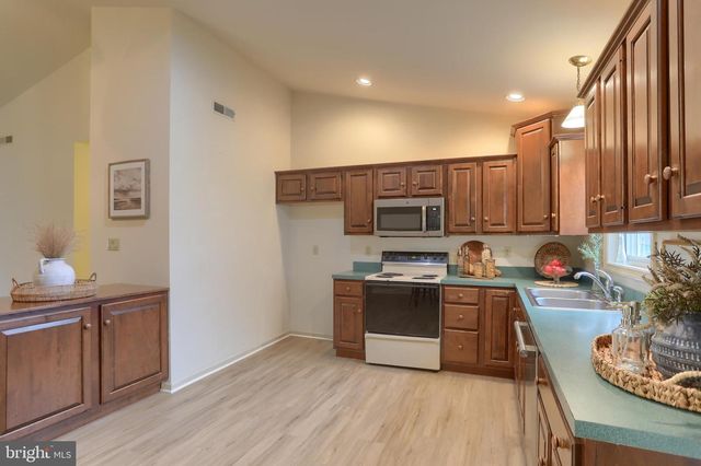 47 ARBOR DR, Myerstown, PA 17067