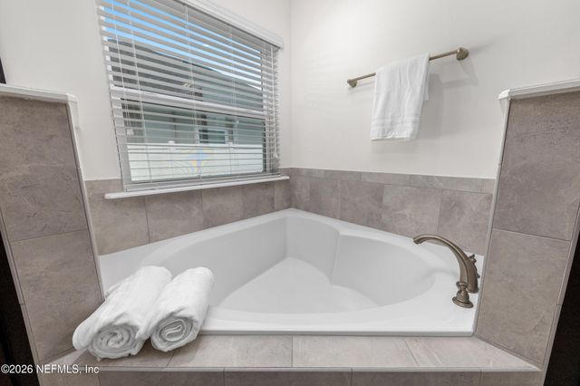 190 RED CEDAR Drive, St. Johns, FL 32259