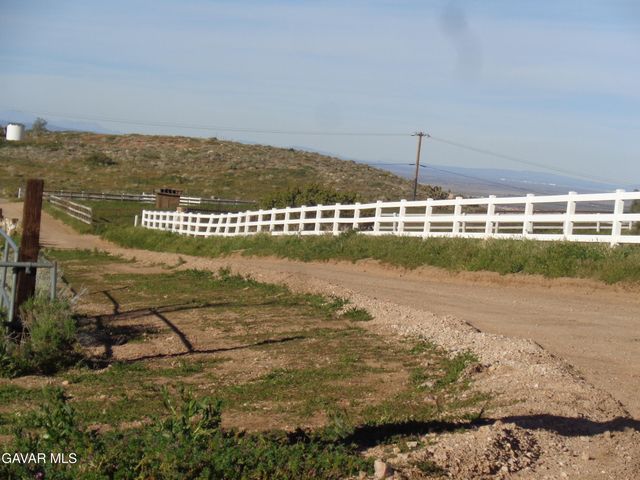 1800 Katee Lane, Palmdale, CA 93550