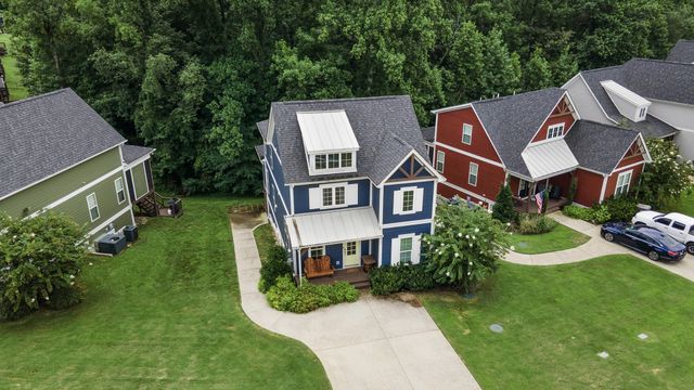 431 Evans Dr, Tullahoma, TN 37388