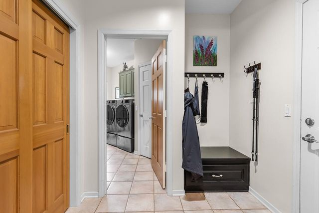 26335 Peach Circle, Excelsior, MN 55331