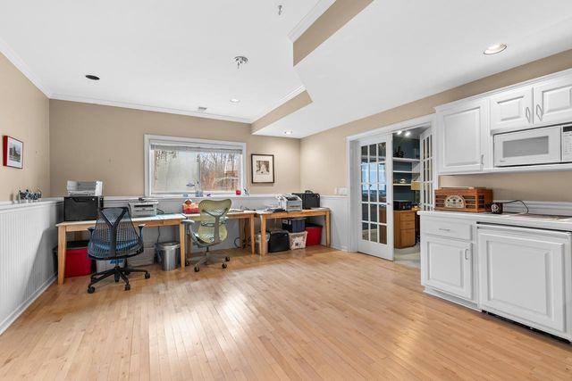 26335 Peach Circle, Excelsior, MN 55331