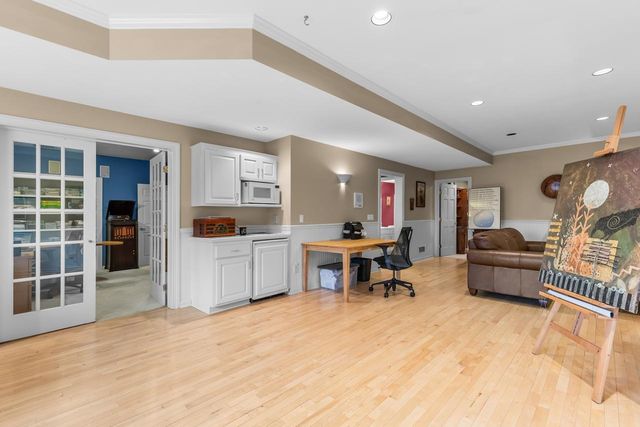 26335 Peach Circle, Excelsior, MN 55331