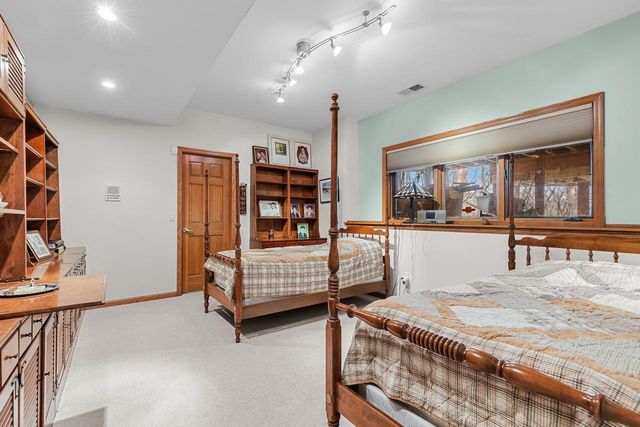 26335 Peach Circle, Excelsior, MN 55331