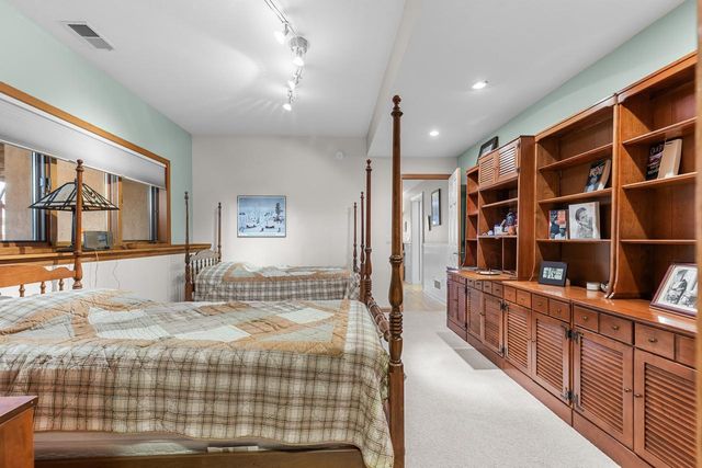 26335 Peach Circle, Excelsior, MN 55331