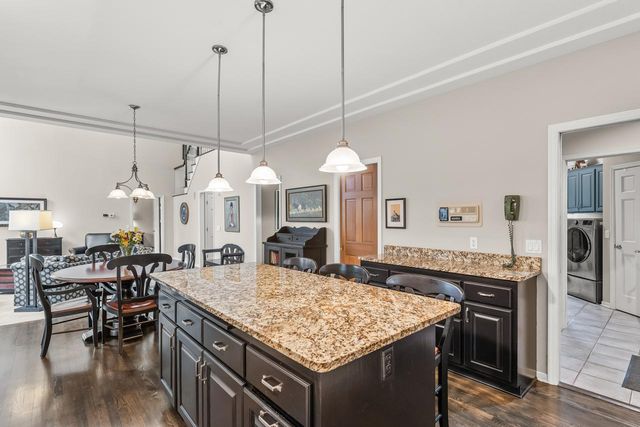 26335 Peach Circle, Excelsior, MN 55331