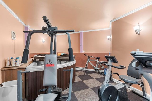 26335 Peach Circle, Excelsior, MN 55331