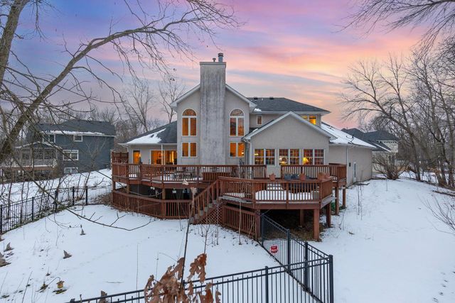 26335 Peach Circle, Excelsior, MN 55331