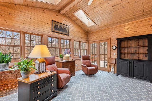 26335 Peach Circle, Excelsior, MN 55331