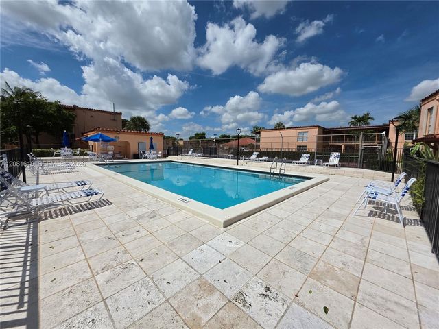 7110 Fairway Drive L12, Miami Lakes, FL 33014