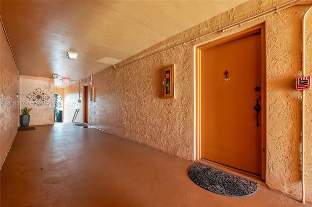 7110 Fairway Drive L12, Miami Lakes, FL 33014