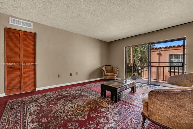 7110 Fairway Drive L12, Miami Lakes, FL 33014