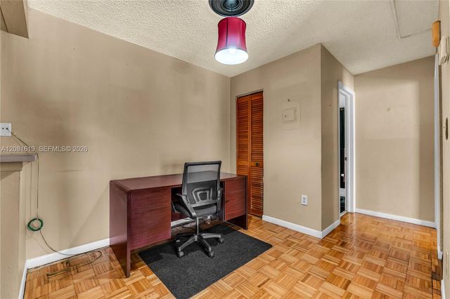 7110 Fairway Drive L12, Miami Lakes, FL 33014