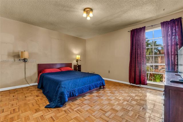 7110 Fairway Drive L12, Miami Lakes, FL 33014