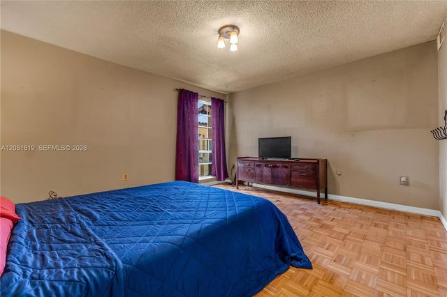 7110 Fairway Drive L12, Miami Lakes, FL 33014