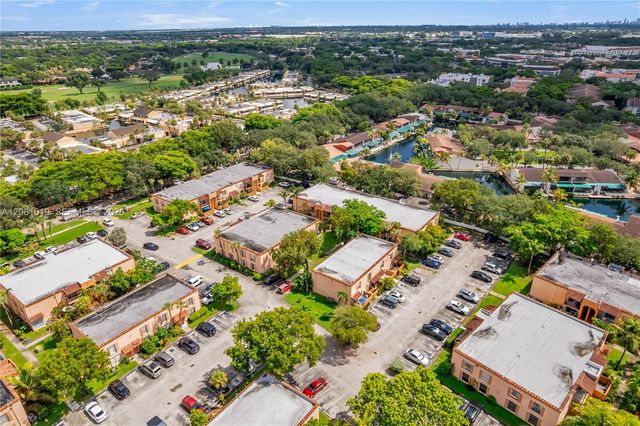 7110 Fairway Drive L12, Miami Lakes, FL 33014