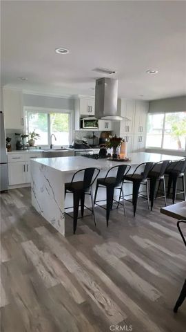 2424 S LAKE Avenue, Ontario, CA 91761